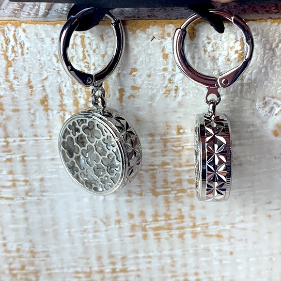 Sliver Tone Clover and Glass Crystals Earrings - Picture 3 of 4